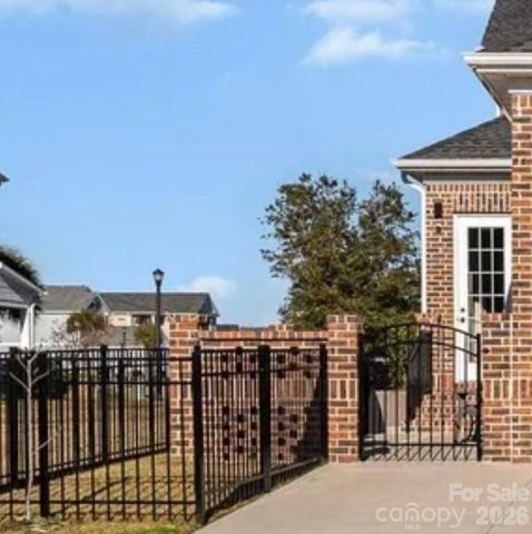 752 Crystal Water Way, Myrtle Beach, SC 29579