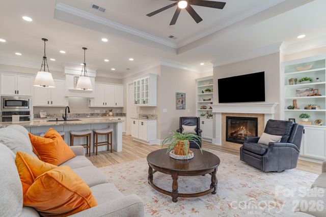 752 Crystal Water Way, Myrtle Beach, SC 29579