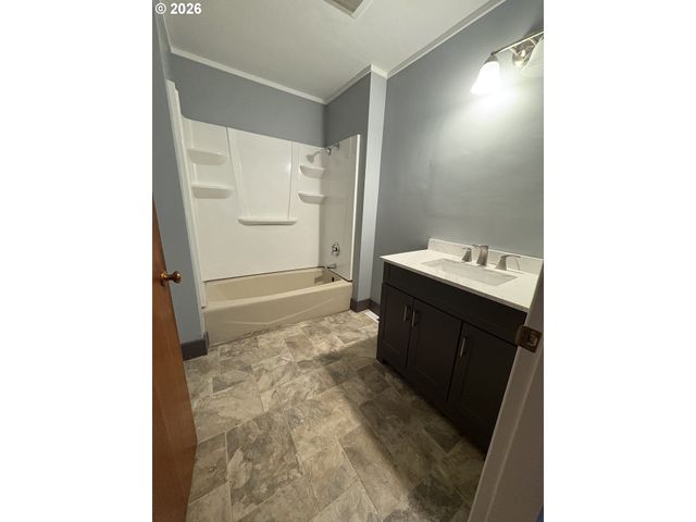 337 Ne 139TH Ave, Portland, OR 97230