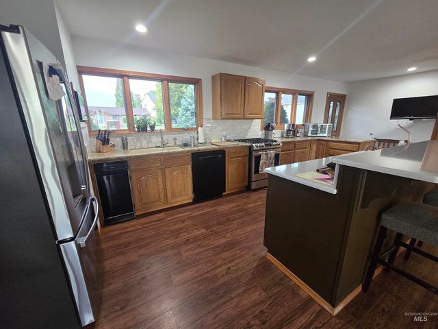 130 Doral Dr, Jerome, ID 83338