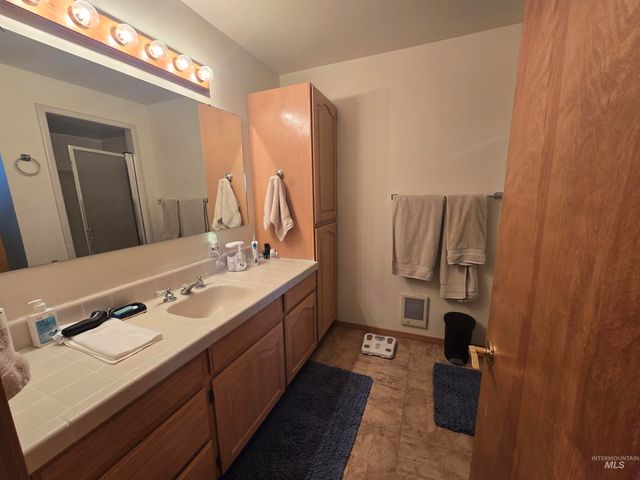 130 Doral Dr, Jerome, ID 83338