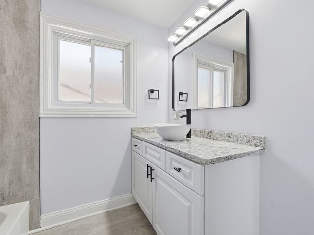 8359 S State Street, Chicago, IL 60619
