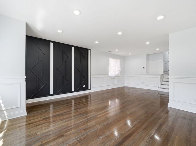 8359 S State Street, Chicago, IL 60619