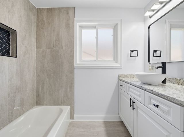 8359 S State Street, Chicago, IL 60619