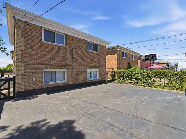 8359 S State Street, Chicago, IL 60619
