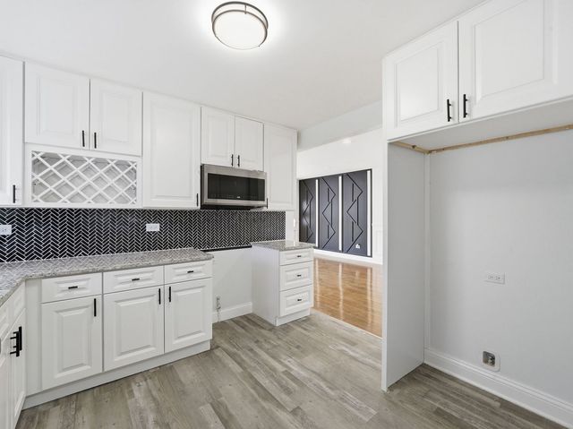 8359 S State Street, Chicago, IL 60619