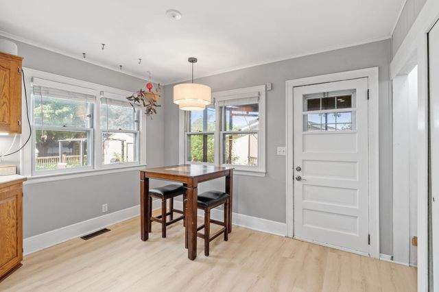 441 Saratoga Street S, Saint Paul, MN 55105