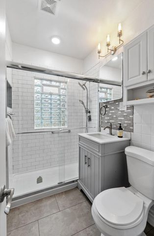 441 Saratoga Street S, Saint Paul, MN 55105