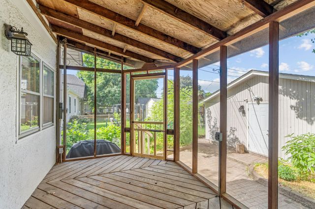 441 Saratoga Street S, Saint Paul, MN 55105