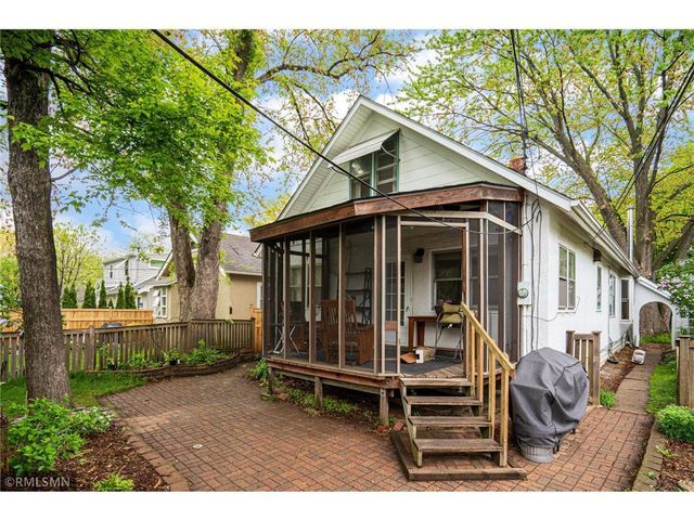 441 Saratoga Street S, Saint Paul, MN 55105