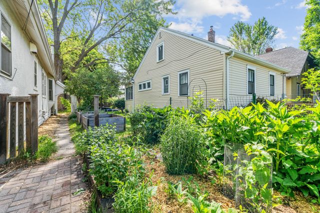 441 Saratoga Street S, Saint Paul, MN 55105