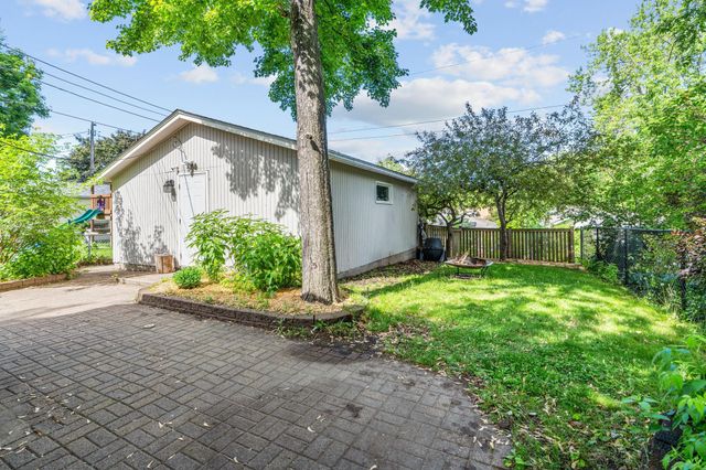 441 Saratoga Street S, Saint Paul, MN 55105