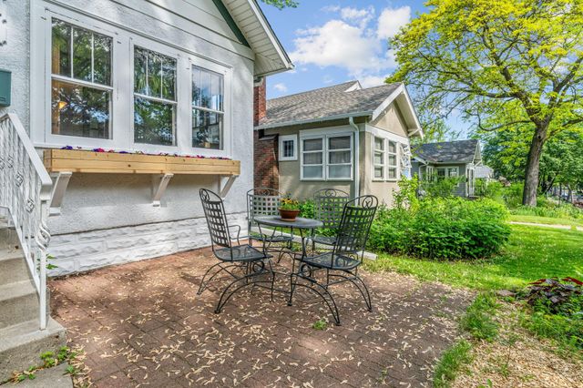 441 Saratoga Street S, Saint Paul, MN 55105