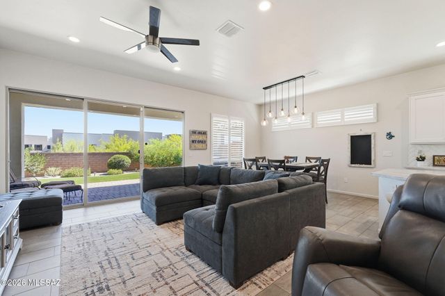 2057 W Revayah Place, Tucson, AZ 85704