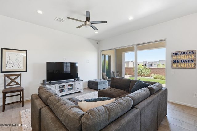 2057 W Revayah Place, Tucson, AZ 85704