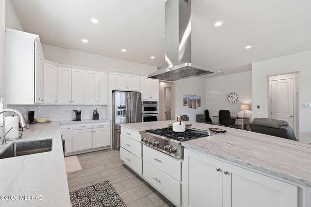 2057 W Revayah Place, Tucson, AZ 85704
