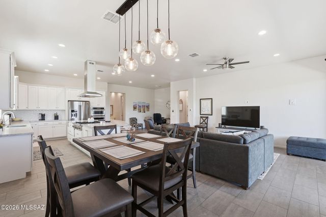 2057 W Revayah Place, Tucson, AZ 85704