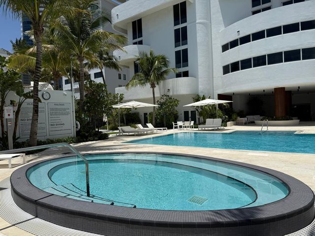 6365 Collins Avenue 811, Miami Beach, FL 33141