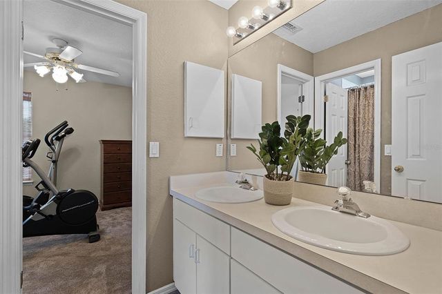 3033 ZAHARIAS DRIVE, Orlando, FL 32837