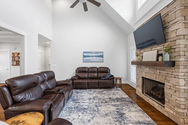 12901 Blakeslee Drive 80, Soddy Daisy, TN 37379