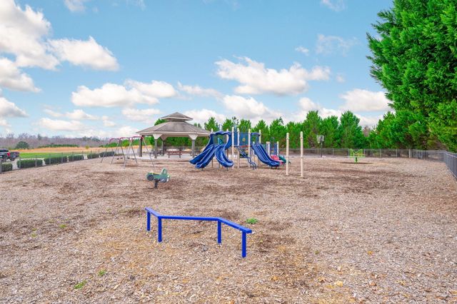 12901 Blakeslee Drive 80, Soddy Daisy, TN 37379