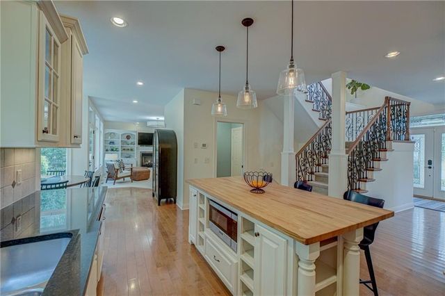 3328 Anric Drive, Eau Claire, WI 54701