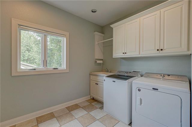 3328 Anric Drive, Eau Claire, WI 54701