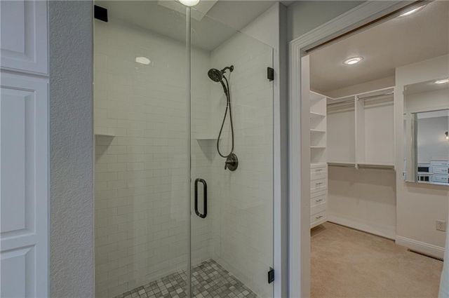 3328 Anric Drive, Eau Claire, WI 54701