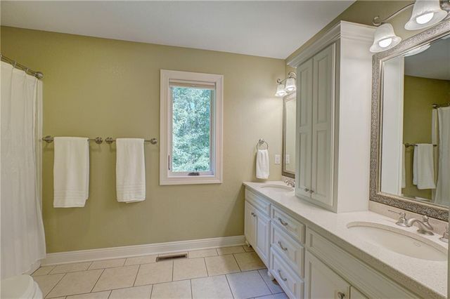 3328 Anric Drive, Eau Claire, WI 54701