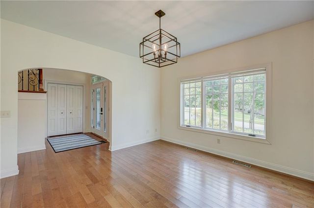 3328 Anric Drive, Eau Claire, WI 54701