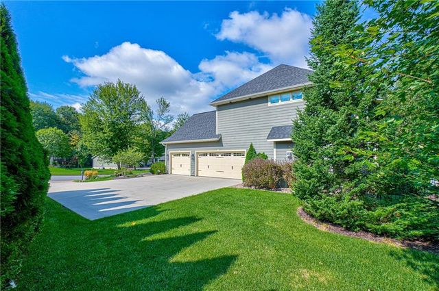 3328 Anric Drive, Eau Claire, WI 54701