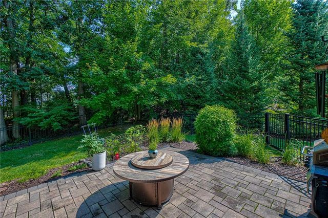 3328 Anric Drive, Eau Claire, WI 54701