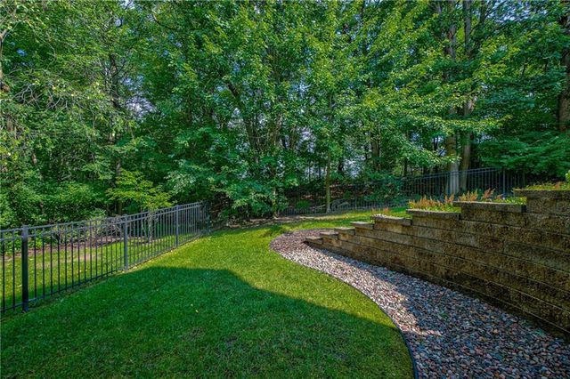 3328 Anric Drive, Eau Claire, WI 54701