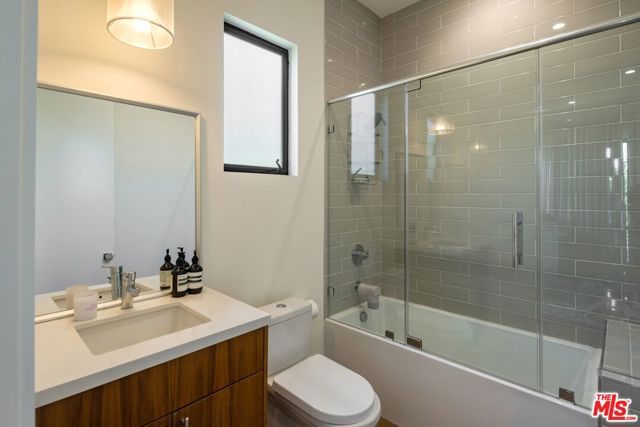 734 N Spaulding Avenue, Los Angeles, CA 90046