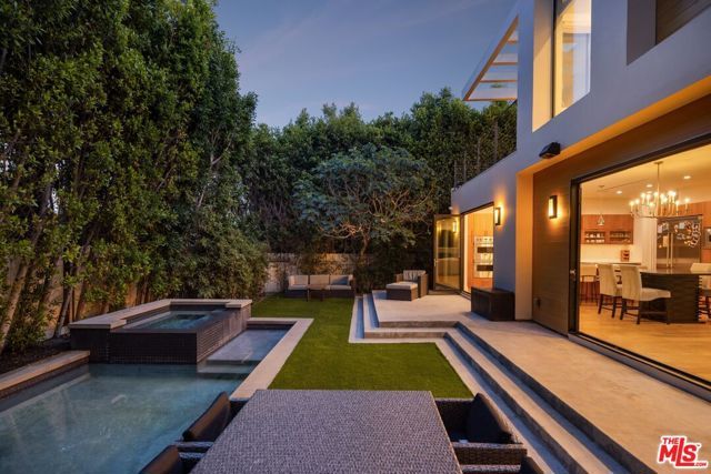 734 N Spaulding Avenue, Los Angeles, CA 90046