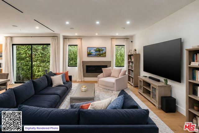 734 N Spaulding Avenue, Los Angeles, CA 90046