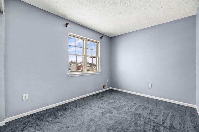 9 Lianne Drive, Greece, NY 14626