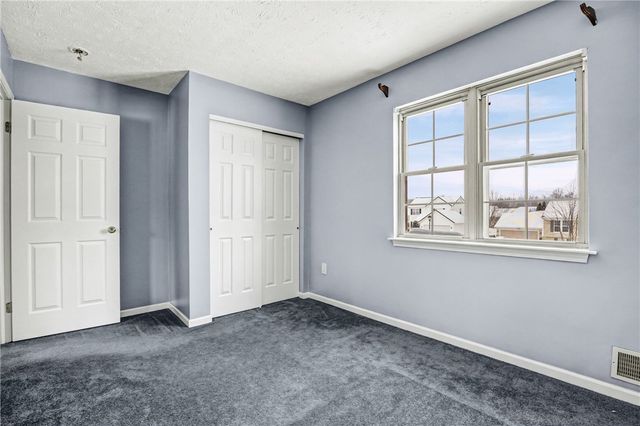 9 Lianne Drive, Greece, NY 14626