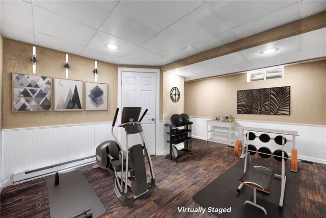 9 Lianne Drive, Greece, NY 14626