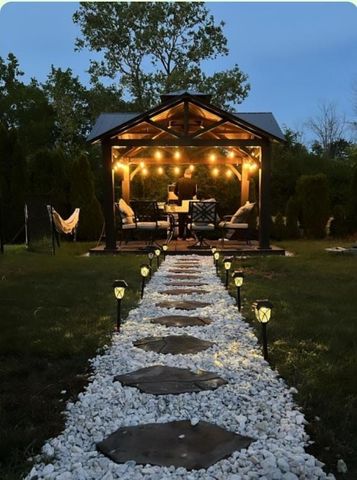 9 Lianne Drive, Greece, NY 14626