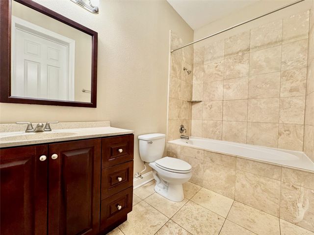 314 W Bell Street 201, Houston, TX 77019