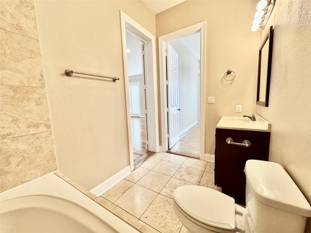 314 W Bell Street 201, Houston, TX 77019