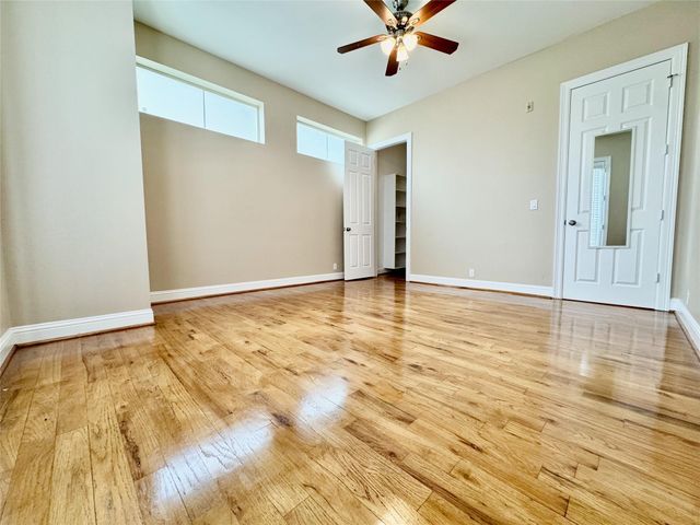 314 W Bell Street 201, Houston, TX 77019