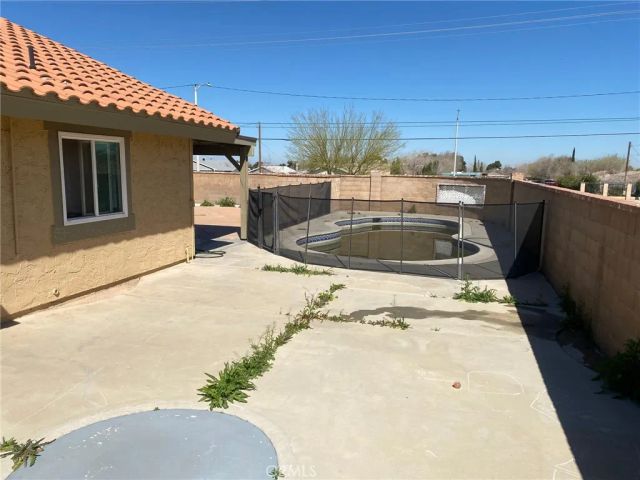 3217 E Avenue S1, Palmdale, CA 93550