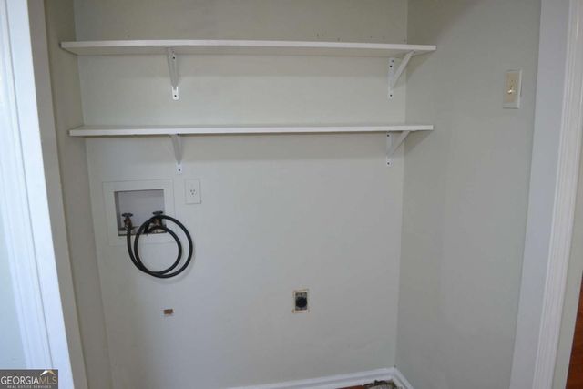 555 Lee Byrd Road, Loganville, GA 30052