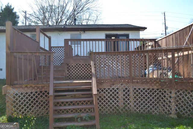 555 Lee Byrd Road, Loganville, GA 30052