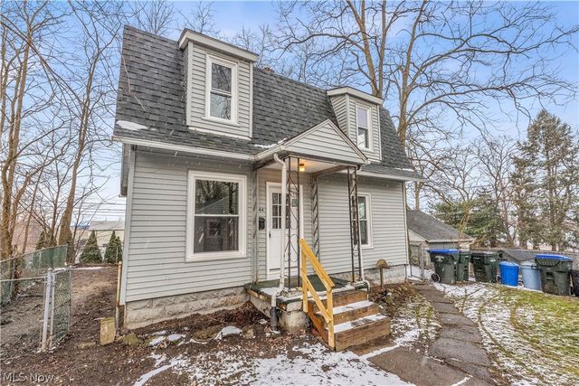 242 Orchard Avenue, Cuyahoga Falls, OH 44221