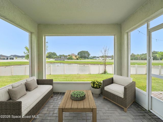 2005 Diablo Circle SW, Palm Bay, FL 32908