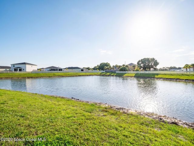 2005 Diablo Circle SW, Palm Bay, FL 32908