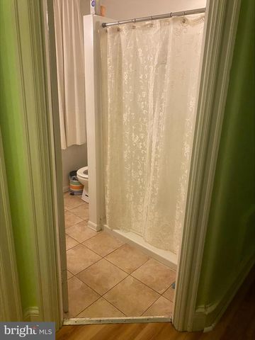 182 W CHEW ST, Allentown, PA 18102